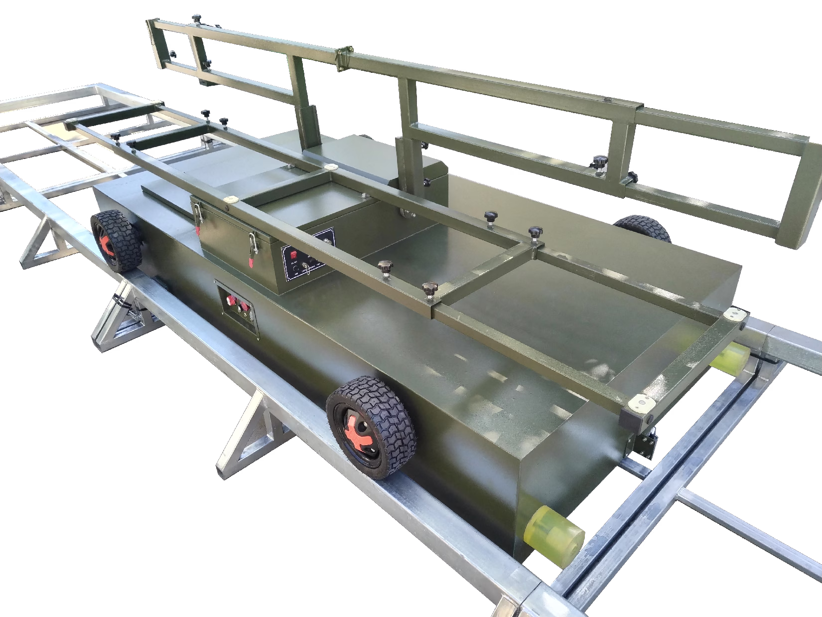 Tracked armor moving pop-up target
