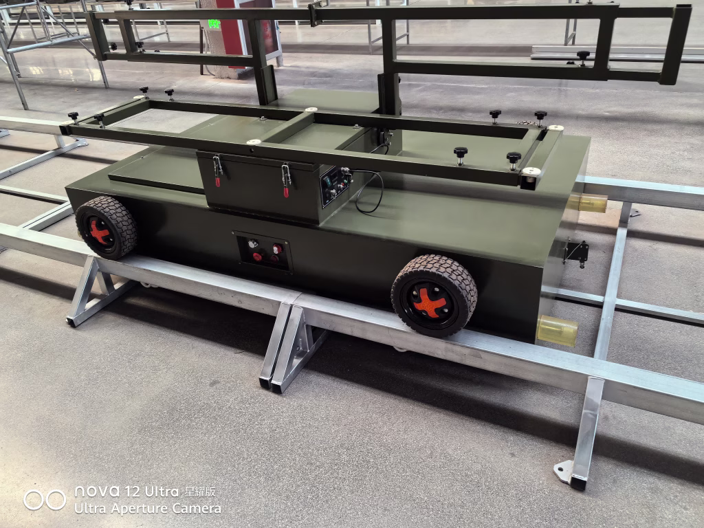 Tracked armor moving pop-up target